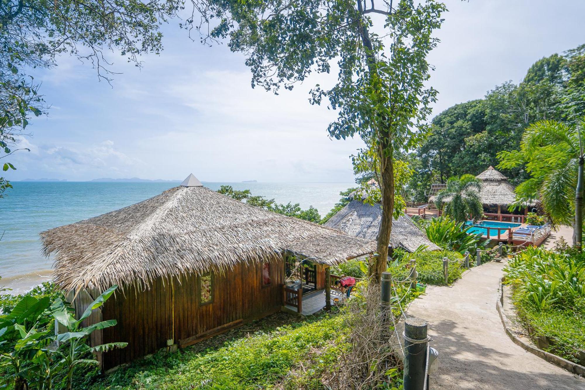 Koh Jum Resort Exterior photo